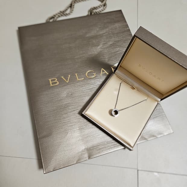 불가리 세이브더칠드런 락 목걸이 실버 정품