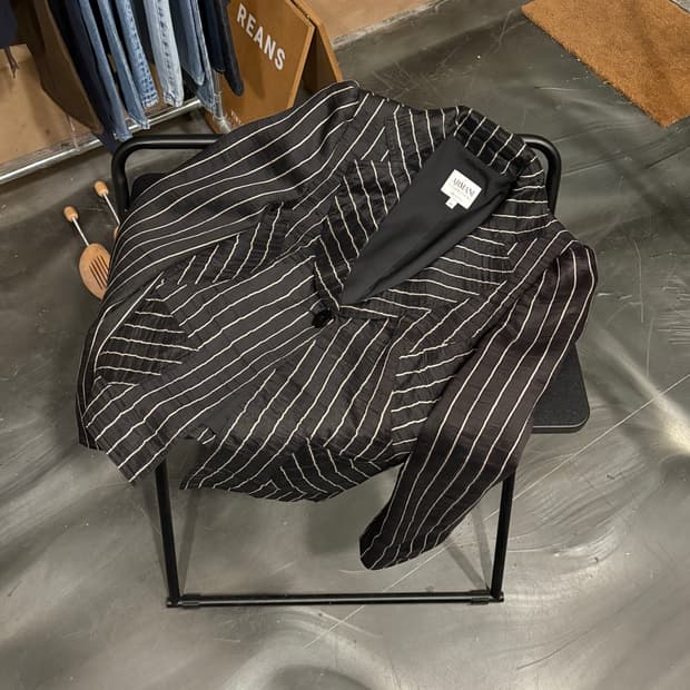  ▫️Armani Stripe Jacket