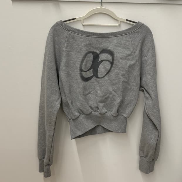 애즈온 MANDY sweatshirt gray 오프숄더 맨투맨