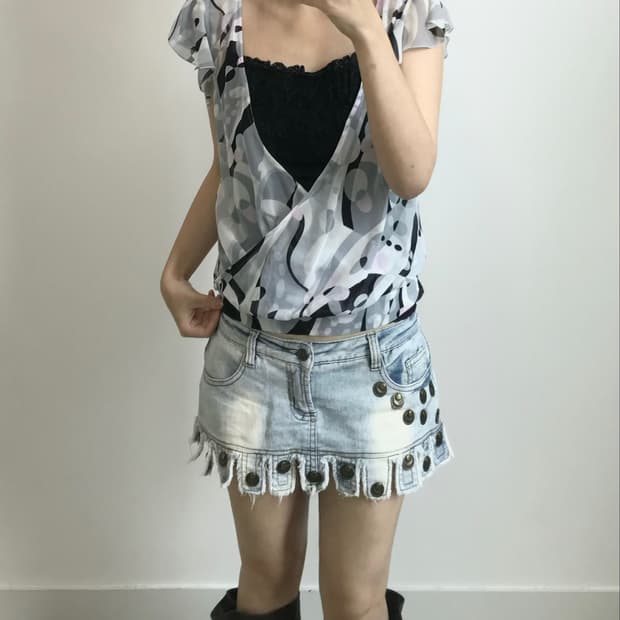 빈티지 패턴 랩 블라우스