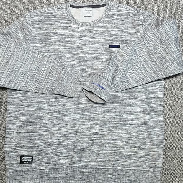 디스커버리 가슴 패치  맨투맨 105 회색