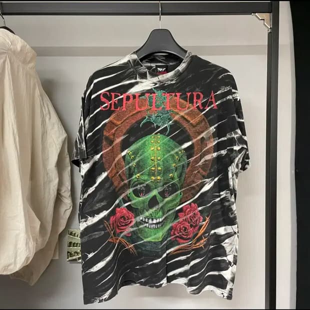 세풀투라 90s 밴드티