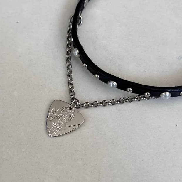 PICK LEATHER CHOKER 피크 가죽 초커
