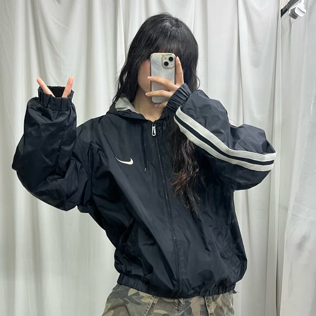 Nike black 00’s windbreak jacket 