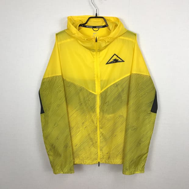 나이키 NIKE 런닝 트레일 경량 바람막이 남성L (100)
