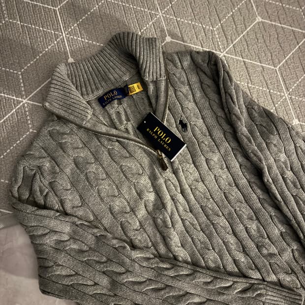 [새상품급] 폴로 꽈배기 반집업 니트 그레이