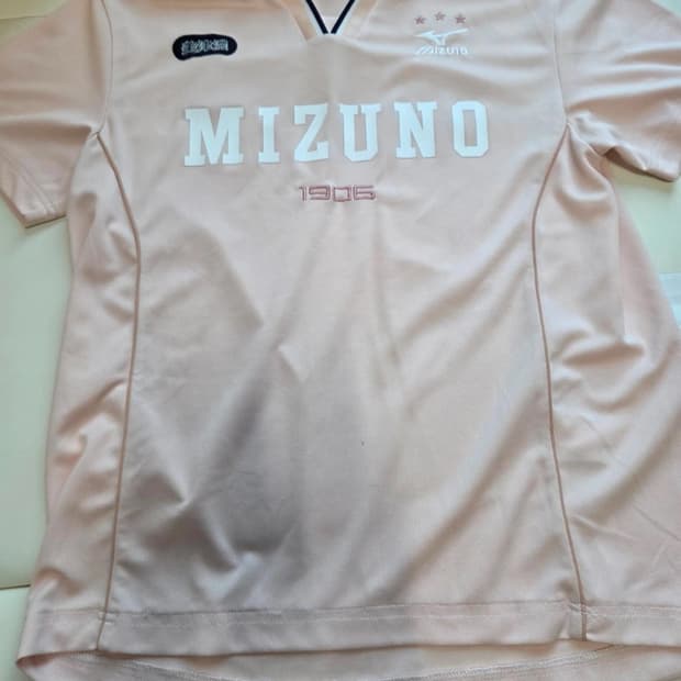 미즈노 핑크색 기능성 반팔 티셔츠