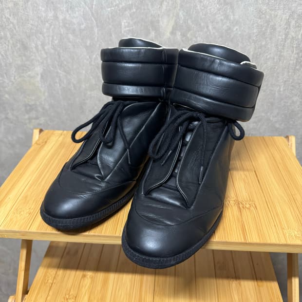 43 / 메종 마르지엘라 퓨쳐 하이 올블랙