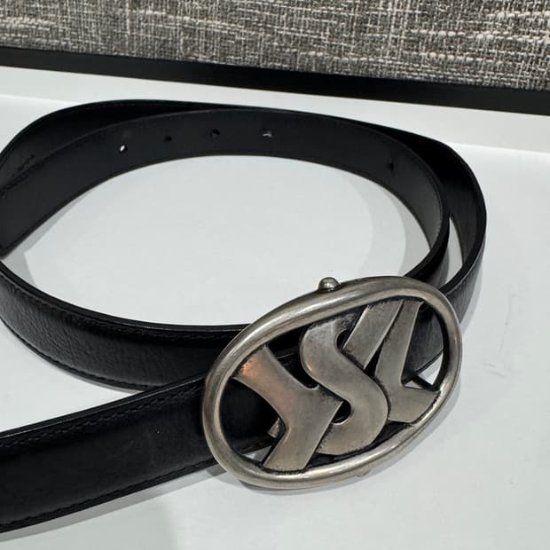 생로랑 블랙 가죽 벨트 실버 버클 정품