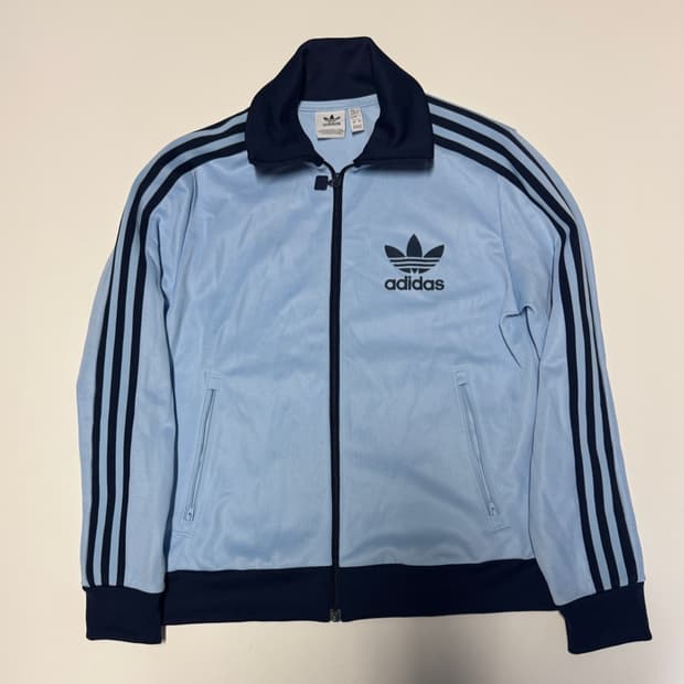최신!! 여성 아디다스 24년도 클래식 트랙탑 져지 L 스카이블루