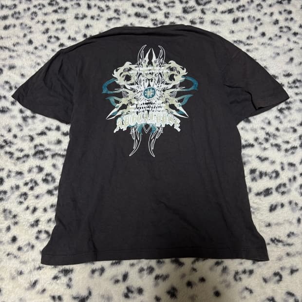 “Unknown” Back Print Detail Tee