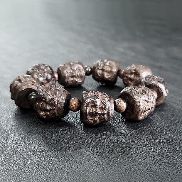 희로애락 백단향 20mm 남자 소품 부처님 얼굴 불교 염주 팔찌