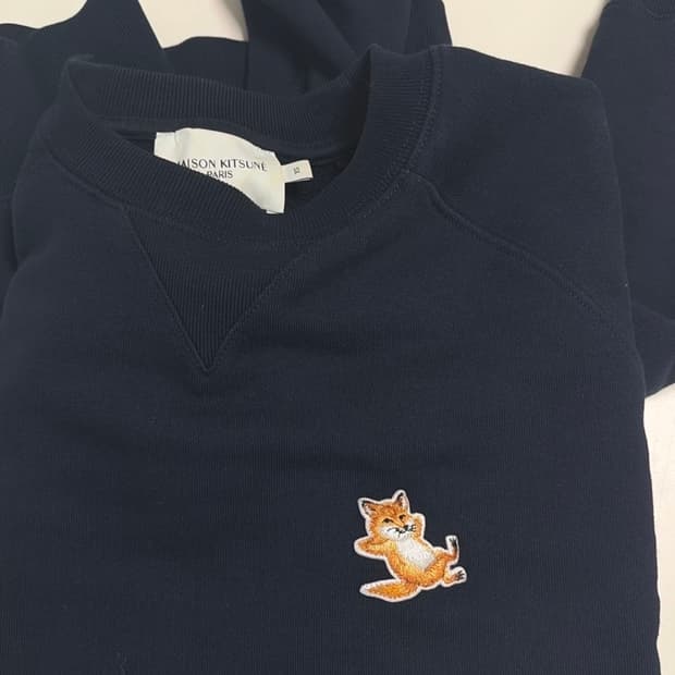 메종키츠네 맨투맨