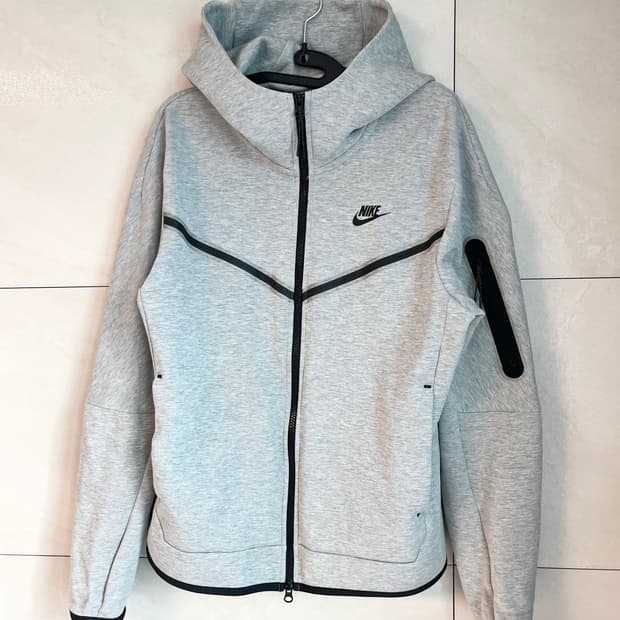 나이키 테크팩 후드집업 그레이 (M) 
