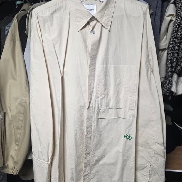 우영미 베이지 셔츠 50