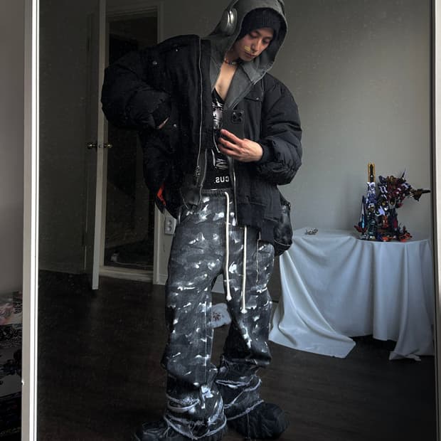 RHNDE 카모 새깅 리프드 플레어 진