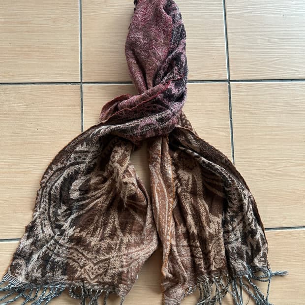 Vintage wool muffler