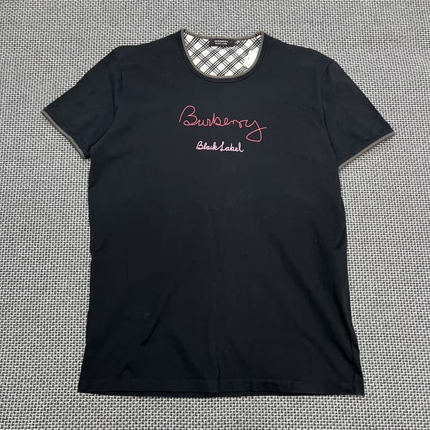 버버리 블랙라벨 레터링 반팔