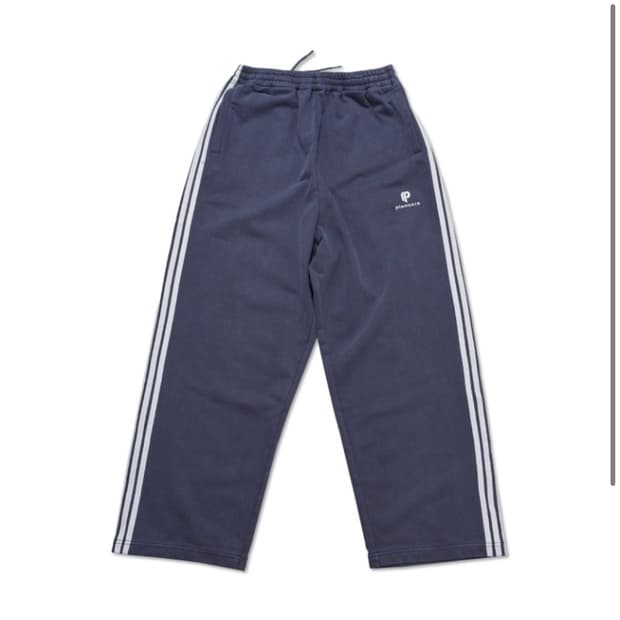 구해요)) 파이오니어스 트랙 스웻팬츠_네이비