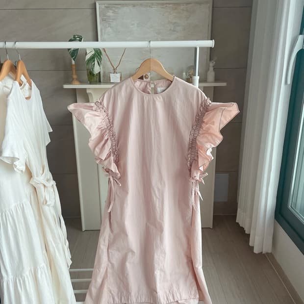 새상품) 수입 고가라인 프릴소매 언발란스 원피스 F