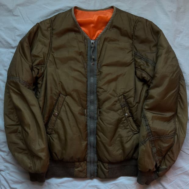 비즈빔 컨트라리 뎁트 라이너 블루종