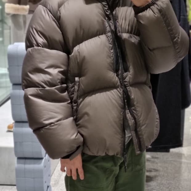 모이프 쉐도우 푸퍼 패딩 2사이즈 올리브