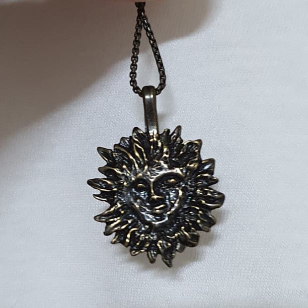 생로랑 선페이스 앤틱 목걸이