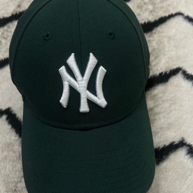 뉴에라 베이직 뉴욕양키스 볼캡/다크그린