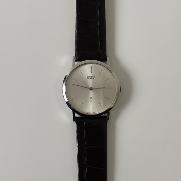 1970s Sunburst Dial Silver Quartz