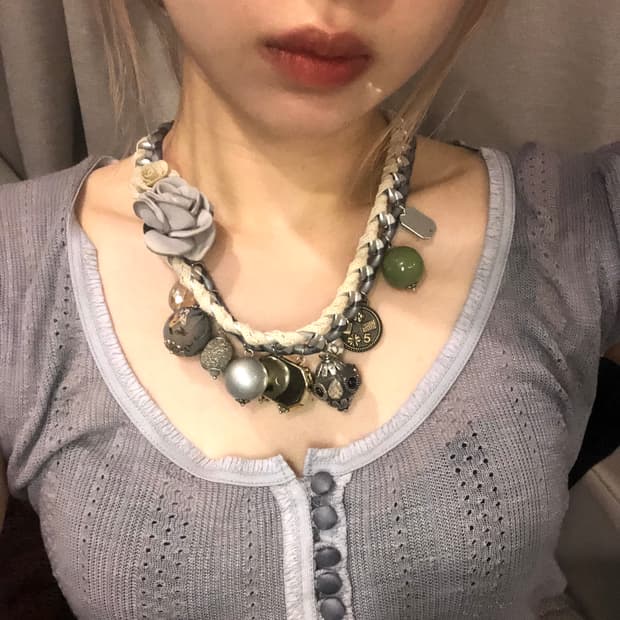 Oriental antique flower Necklace