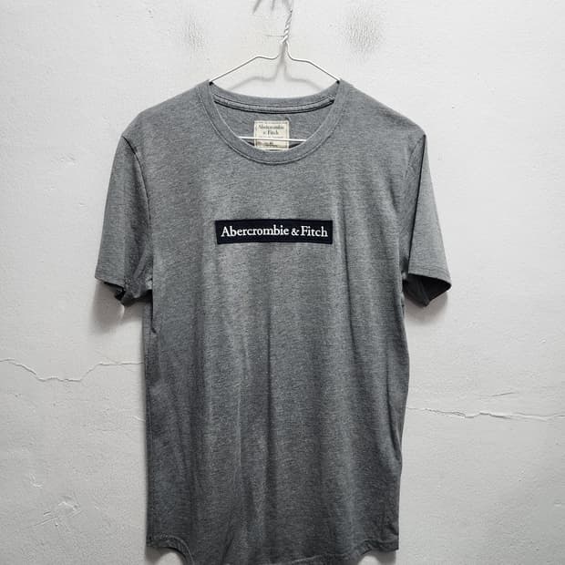 아베크롬비 박스로고 반팔티