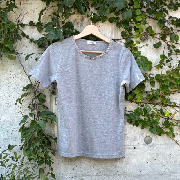 Gray Beads Short Sleeve T-Shirts