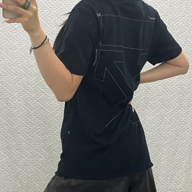 오프화이트 빈티지 스트릿 펑크 언피니쉬 애로우 반팔티 S C13584
