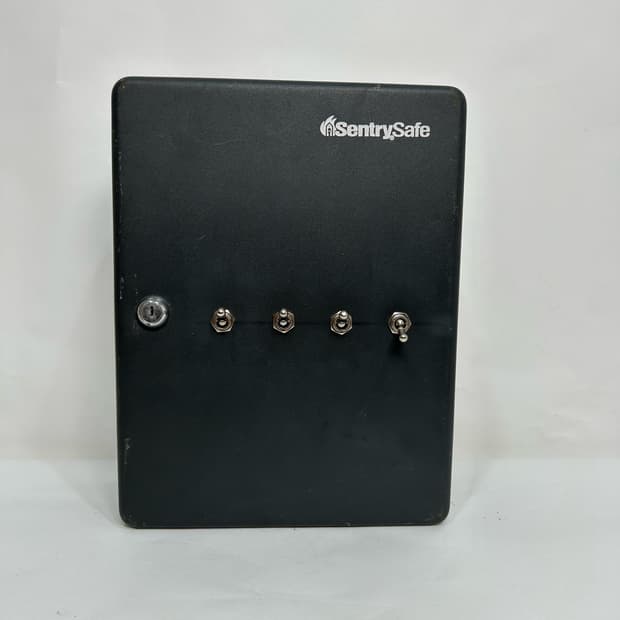 Sentry Safe 개조 빈티지 스위치 박스