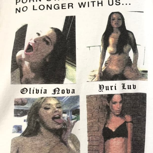 DEAD PORN STAR 티셔츠 
