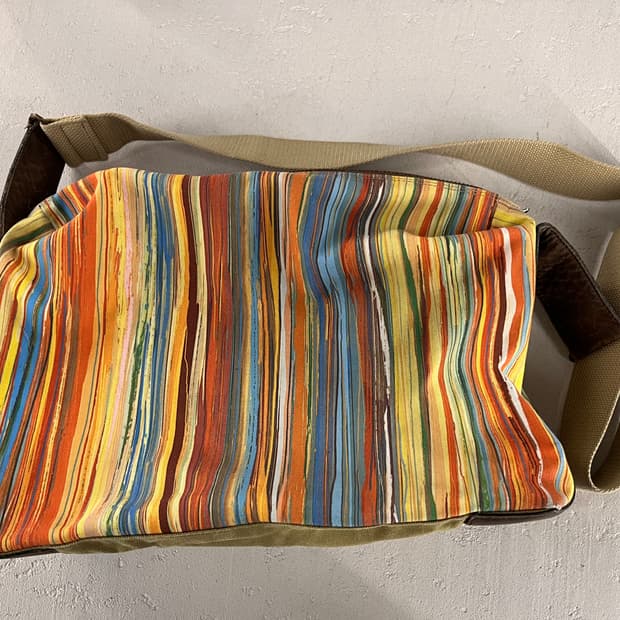 폴스미스 멀티컬러 스트라이프 숄더백