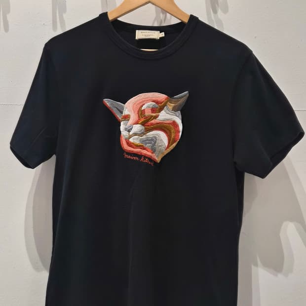 메종키츠네 자수 반팔