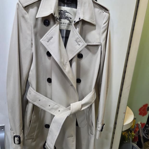 버버리 런던 트랜치 하프 코트