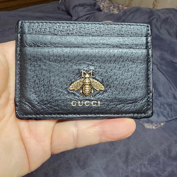 (정품) 구찌 애니멀리에(벌) 카드지갑/남녀공용/검정/개인/팝니다.