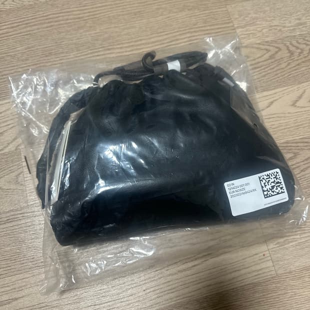 (새상품) 코스 cos 카바텔리 블랙 새상품