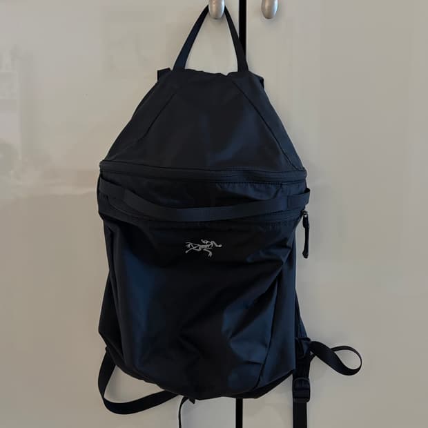 아크테릭스 헬리아드 15 백팩 블랙