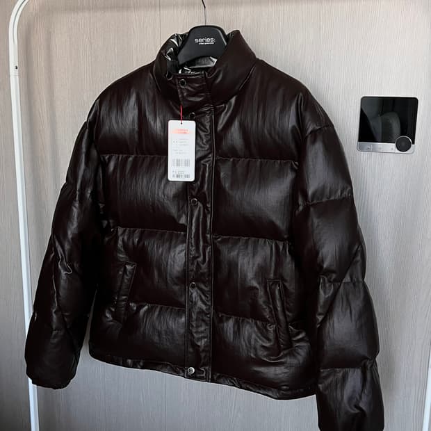 스포츠 일러스트레이티드 브라운 패딩 L 새상품