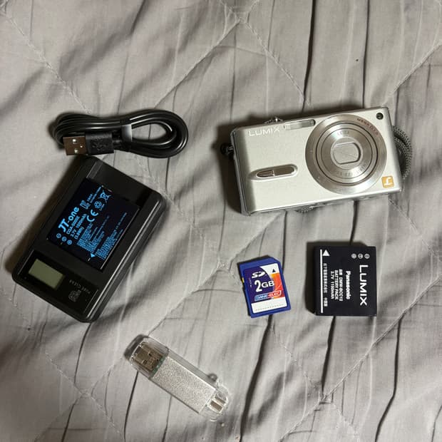 파나소닉 루믹스 DMC-FX9 디지털 카메라 작례O