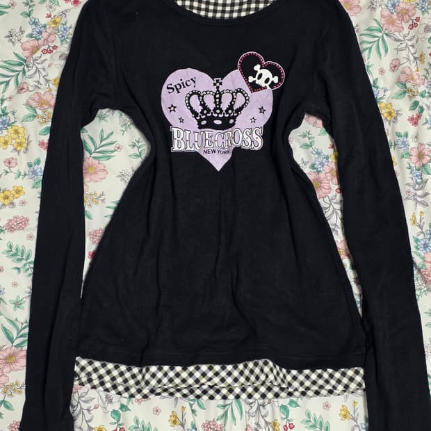 일본빈티지)오네갸루st 미국y2k 하트스컬왕관 블랙핑크퍼플 펑크롱슬리브