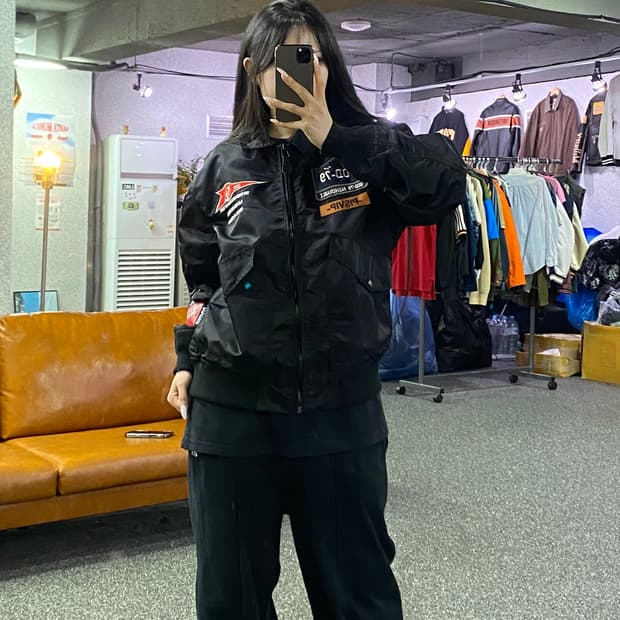 UOD-CLUB 블랙 패치 항공점퍼 B4852