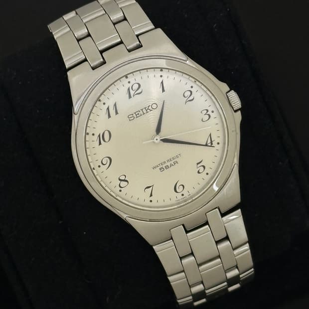 세이코 라운드 쿼츠 시계