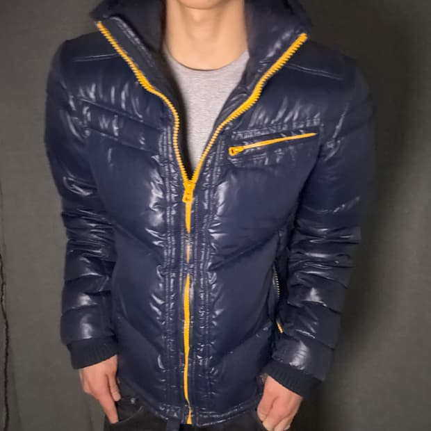 디젤 y2k 글로시 다운 푸퍼 패딩