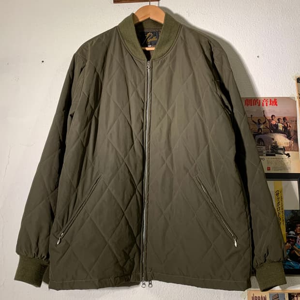 니들스 퀼팅 커버올 올리브 자켓