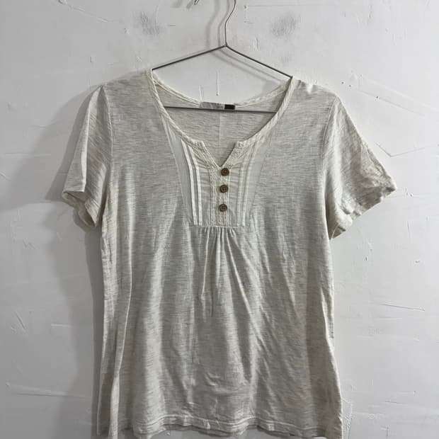 mori button top