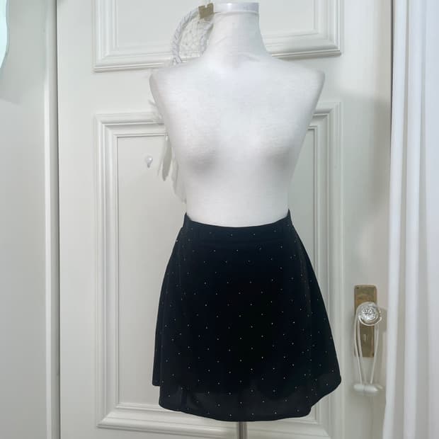 black cubic point mini skirt